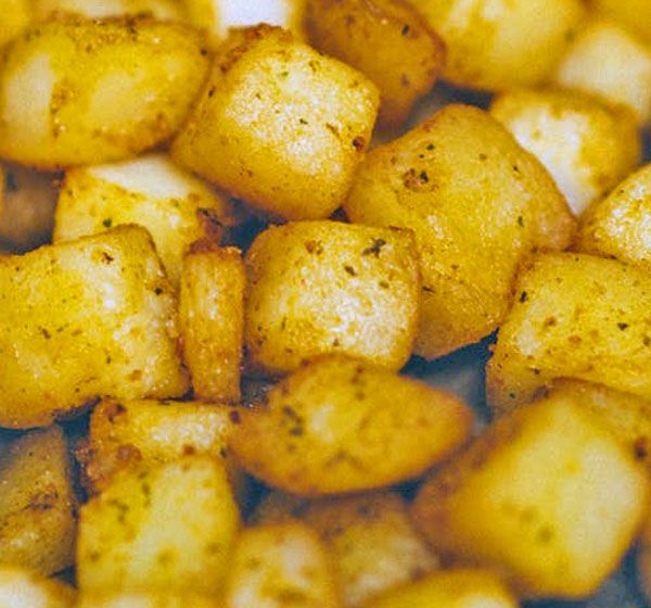 Gegrillte Kartoffelwürfel